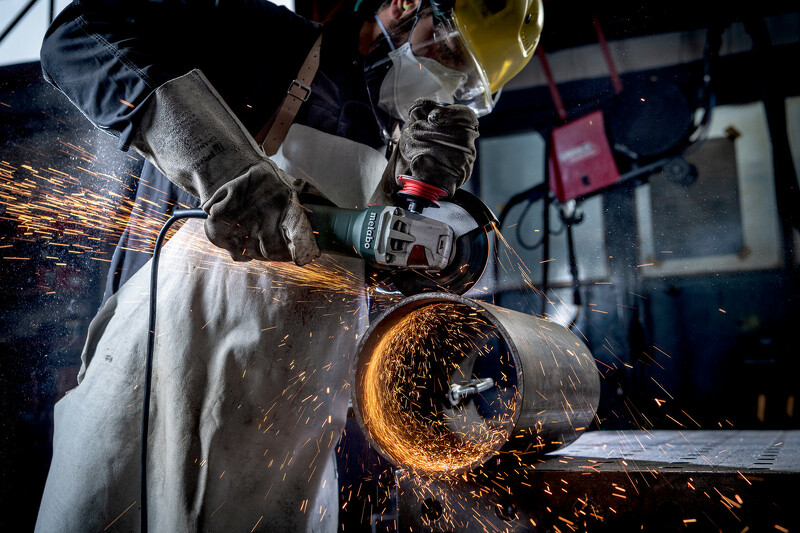 Metabo WEV 19-125 Q M-Brush Haakse Slijper Body - 1900W - 125mm - Detailed view of the product