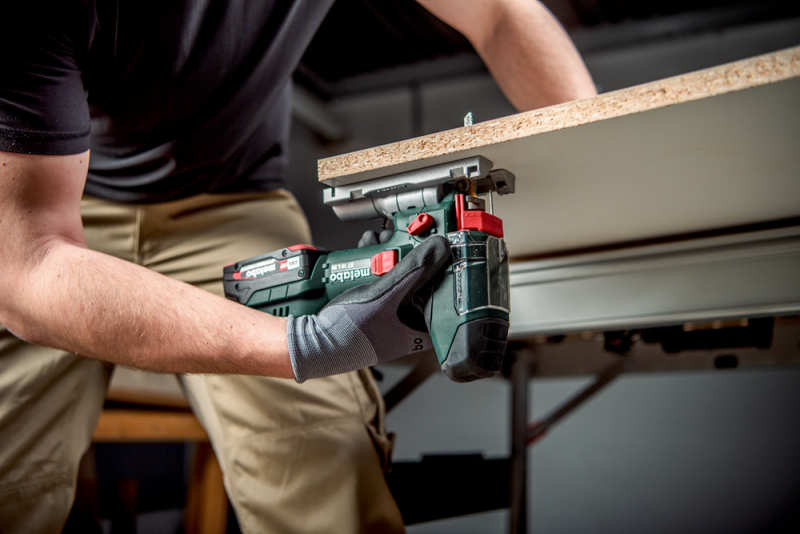 Metabo ST 18 L 90 18V Li-ion Accu Decoupeerzaag Body - T-greep - Detailed view of the product
