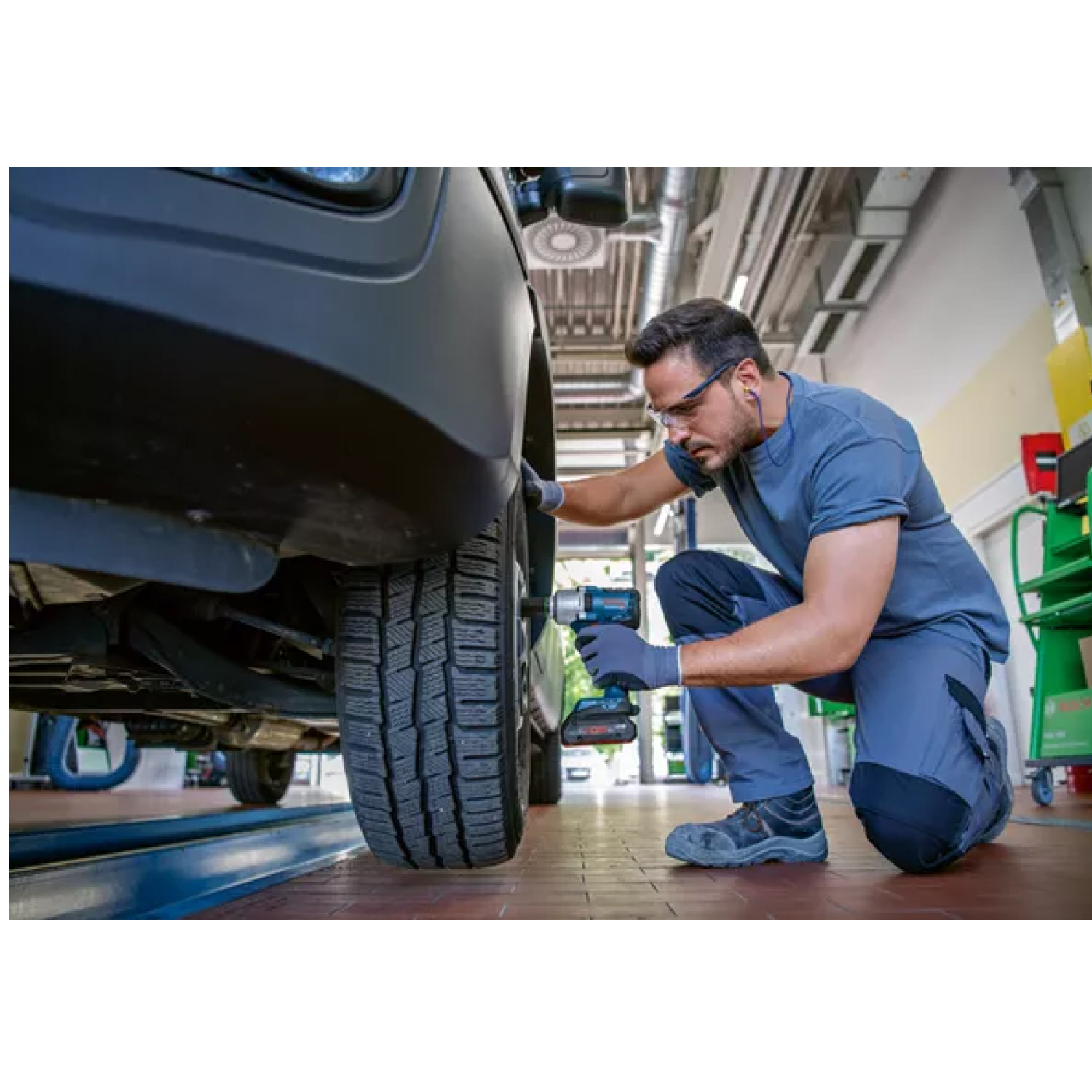 Bosch GDS 18V-450 HC 18V Li-ion Accu Slagmoeraanzetter Body - 450 Nm thumbnail 4