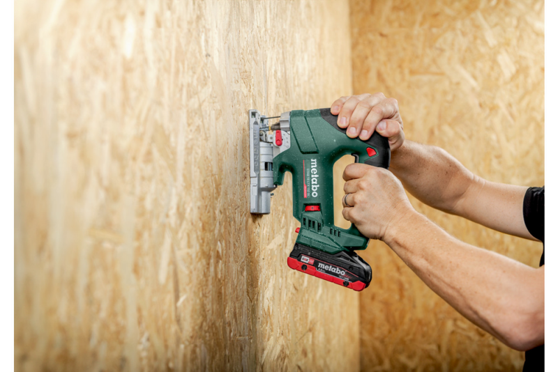 Metabo STAB 18 LTX 150 BL 18V Li-ion Accu Decoupeerzaag Body In MetaBox - D-greep - Detailed view of the product