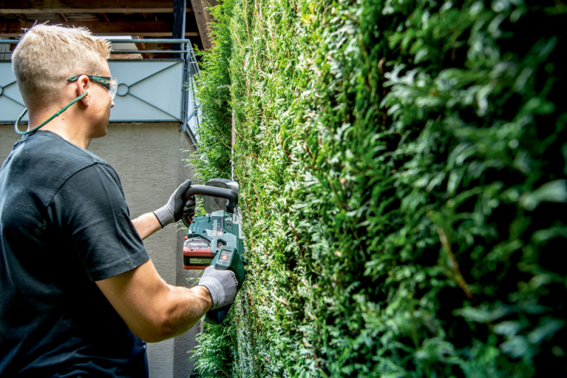 Metabo HS 18 LTX BL 75 18V LiHD Accu Heggenschaar Body - 750mm - Detailed view of the product