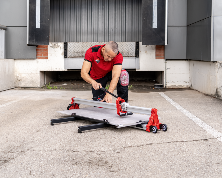 Rubi 27923 RCH 1600 RS Tegelsnijder Incl. Tas - 1600mm - Detailed view of the product