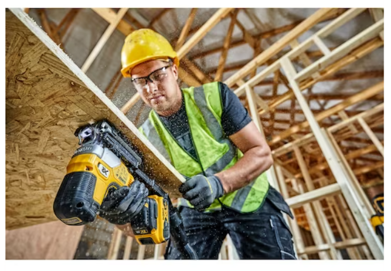 DeWALT DCS335P2 18V XR Li-ion XR Accu Decoupeerzaag Set (2x 5.0Ah) In TSTAK - Koolborstelloos - Detailed view of the product