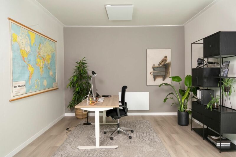 EUROM Mon Soleil 600 Wi-Fi Infrarood Plafondkachel - 600W - 13,8kg - Detailed view of the product