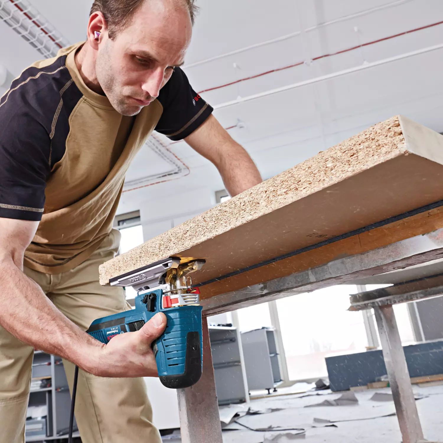 Bosch GST 160 CE Decoupeerzaag In L-Boxx - 800W - T-greep - Variabel thumbnail 3