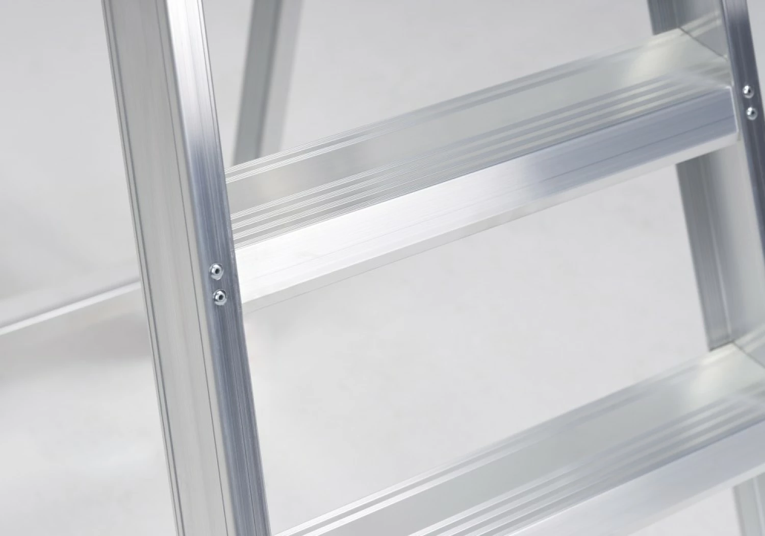 Altrex huishoudtrap Sierra 5-treeds