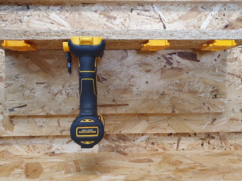 StealthMounts TM-DW18-YLW-4 Machinehouder Voor DeWALT XR - Geel - 4-pack - Detailed view of the product