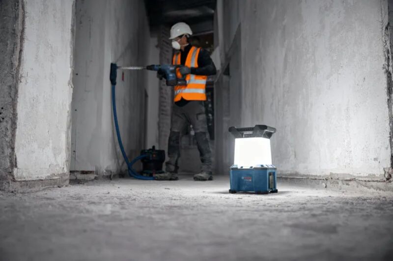 Bosch GLA 18VH-7500 18V Accu Bouwlamp Incl. Netstroom Kabel - 7500Lm - Detailed view of the product