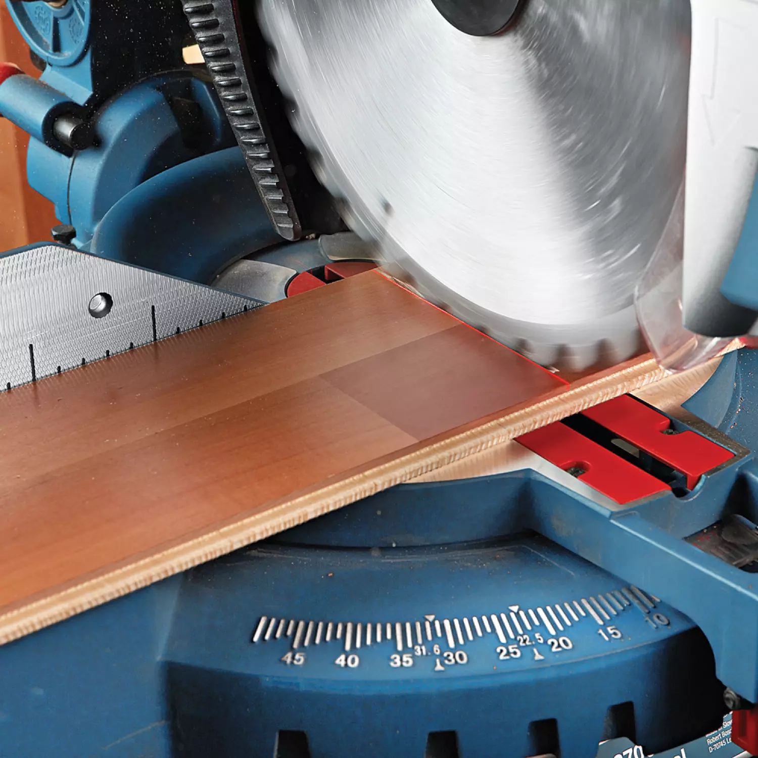 Bosch Professional GTM 12 JL Afkortzaag - 1800 W - Ø 305 mm