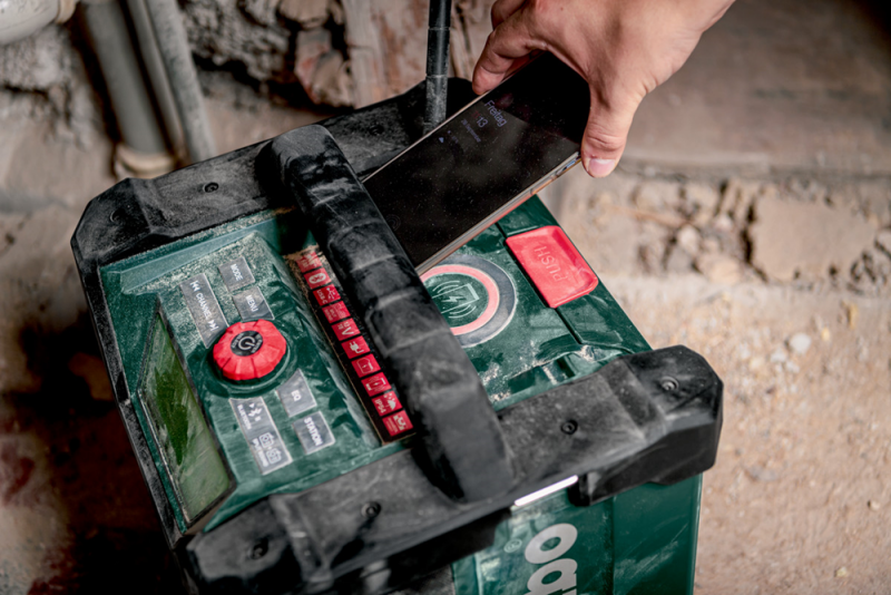 Metabo RC 12-18 BT DAB+ 12V / 18V Li-ion Accu Bouwradio Met Bluetooth - Werkt Op Netstroom&Accu - Detailed view of the product