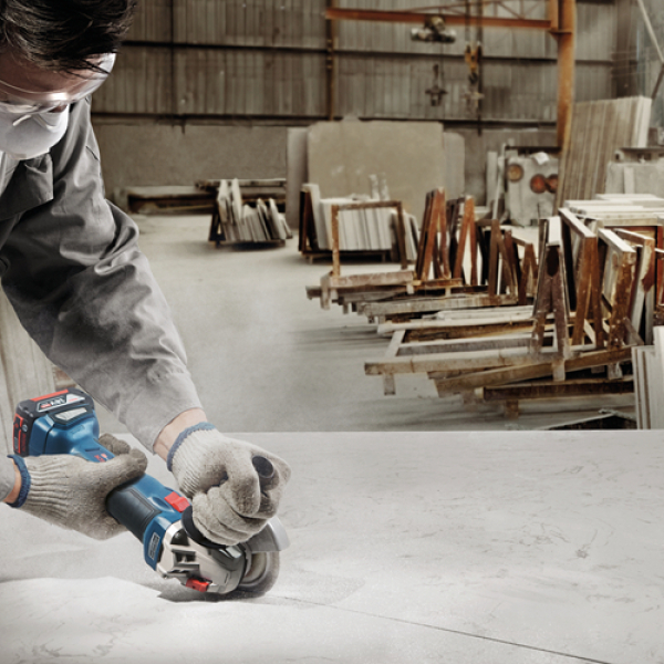 Bosch GWS 18V-10 18V Li-Ion Accu Haakse Slijper Body In L-Boxx - 125mm - Koolborstelloos - Detailed view of the product