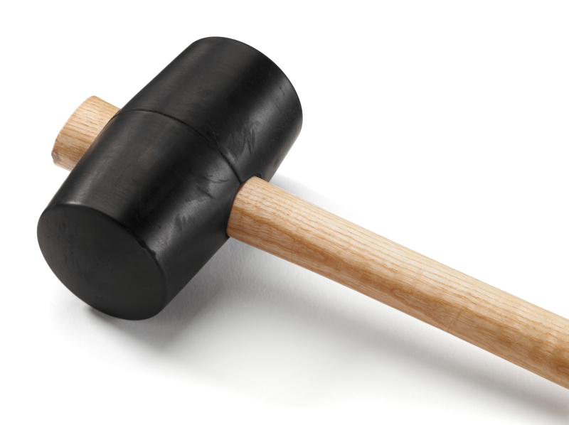 Hultafors GU 65 Rubberen Hamer - Houten Handgreep - 550 Gram - Detailed view of the product