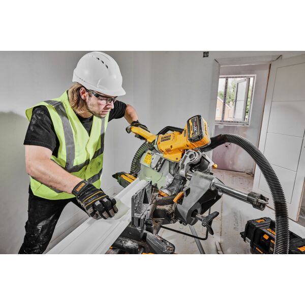 DeWALT DCS781X2-QW Li-Ion Accu 54V Brushless Afkort-/verstekzaagset 9.0Ah - 305mm - Detailed view of the product