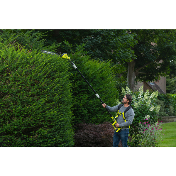 Ryobi OPT1845 One+ 18V Li-Ion Accu Telescopische Heggenschaar - 450mm - Detailed view of the product