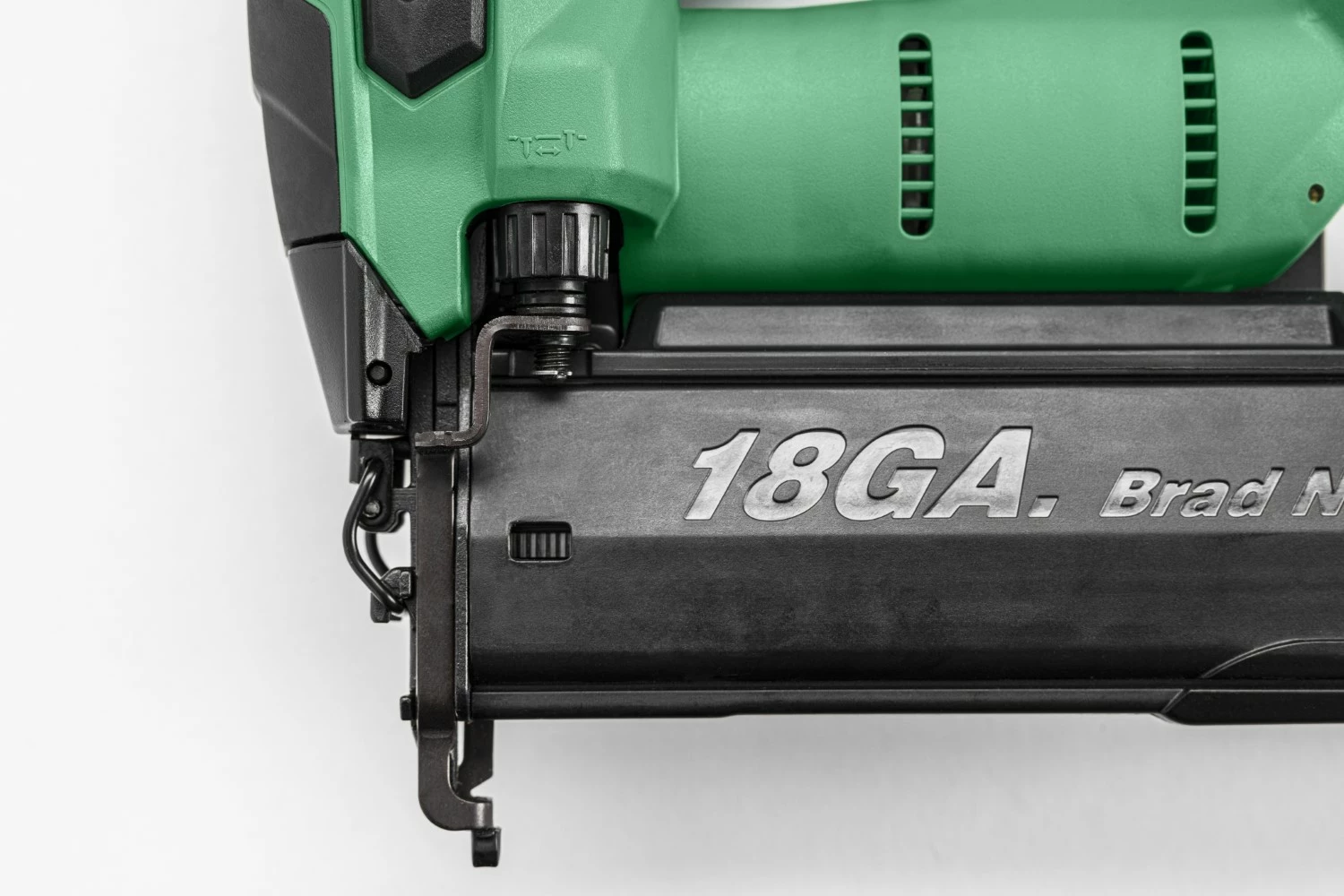 HiKOKI NT1850DAW6Z 18V Accu Spijkerapparaat Body In HSC IV Koffer - 18 Gauge thumbnail 3