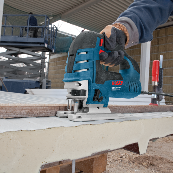 Bosch GST 150 BCE Decoupeerzaag In L-Boxx - 780W - D-greep - Variabel - Detailed view of the product