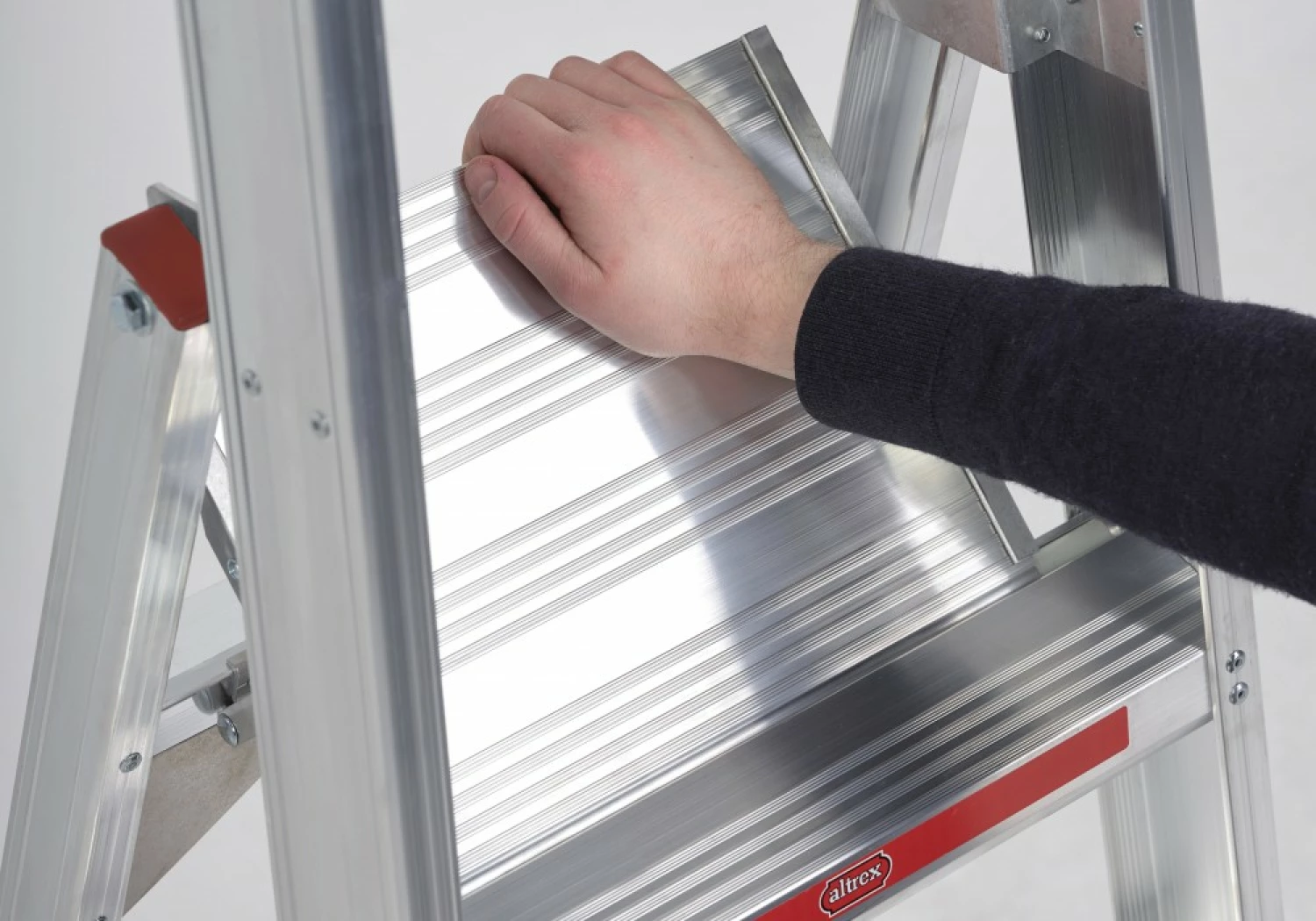 Altrex Sierra SEO 6 Trap - Enkel - Aluminium - 6 Treden - Max. Werkhoogte 3,4m thumbnail 3