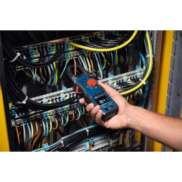 Bosch GMC 600-15 True-RMS Stroomtang In Etui - AC/DC 600V&AC 600A - CAT III 600 V / CAT IV 300 V - Detailed view of the product