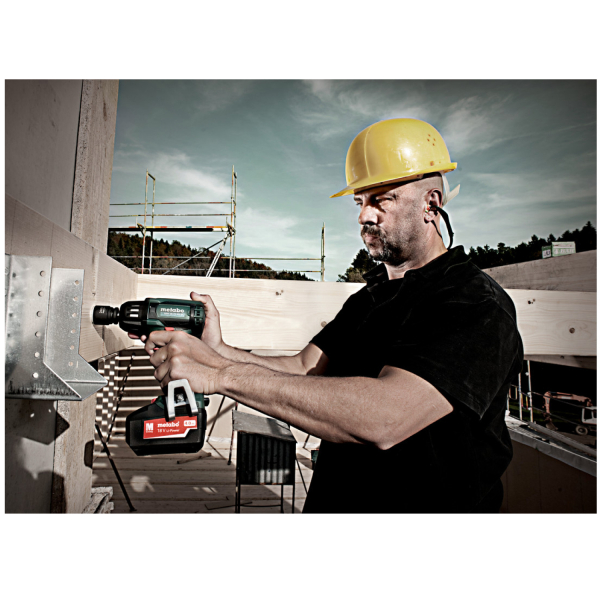Metabo SSW 18 LTX 400 BL 18V LiHD Accu Slagmoersleutel Set (2x 4.0Ah Accu) In MetaBOX - 400Nm - 1/2"- Koolborstelloos - Detailed view of the product