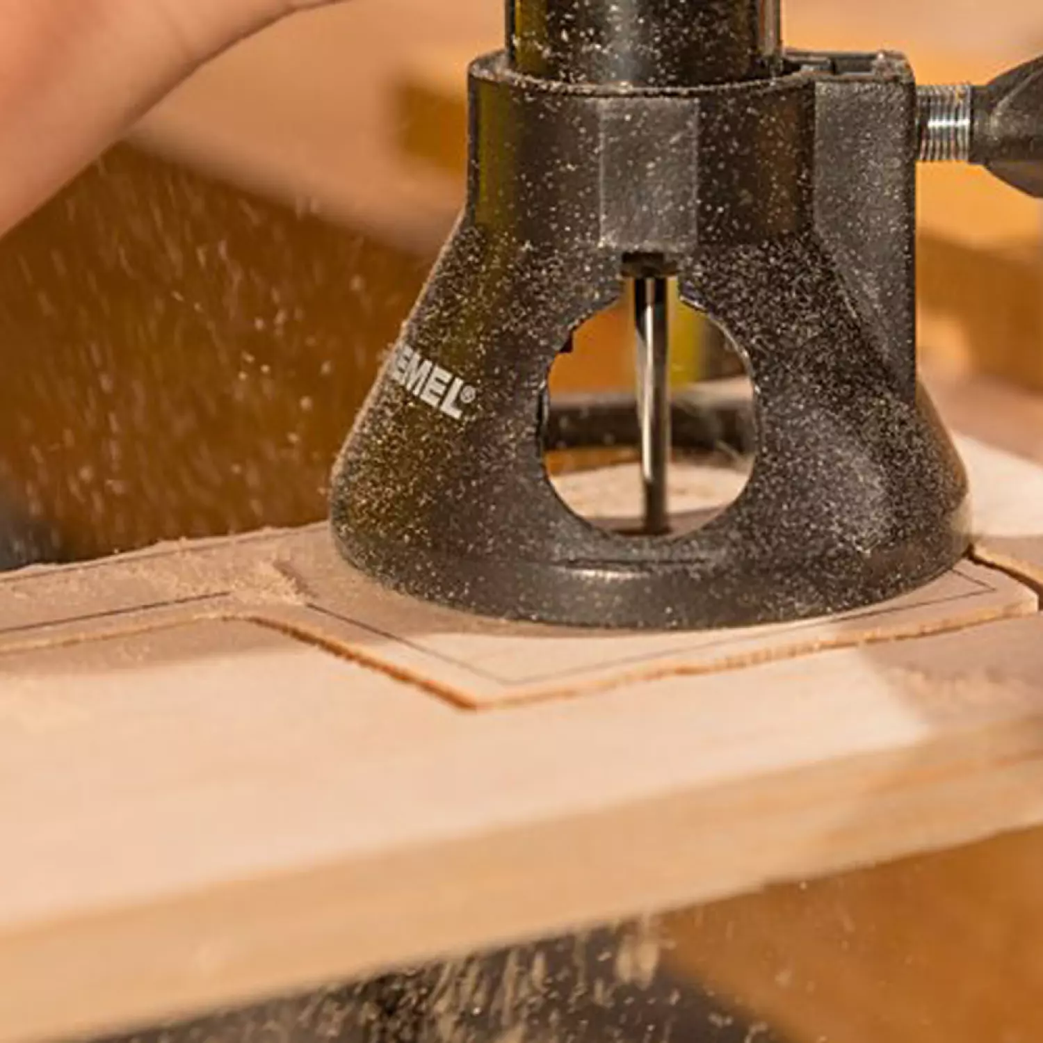 DREMEL 565 4-delige Multifunctionele Freesset thumbnail 2