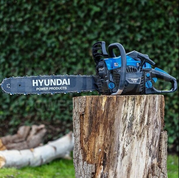 Hyundai 57259 Benzine Kettingzaag 54cc - 50cm - Detailed view of the product