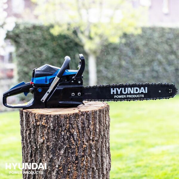 Hyundai 57259 Benzine Kettingzaag 54cc - 50cm - Detailed view of the product
