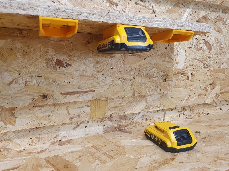 StealthMounts BM-DW20-YLW-6 Accuhouder Voor DeWALT XR&Flexvolt - Geel - 6-pack - Detailed view of the product