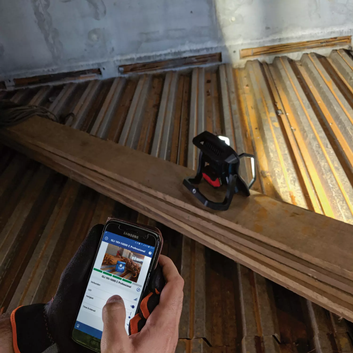 Bosch GLI 18V-4000 C 18V Li-Ion Accu Lamp - 4000Lm thumbnail 3