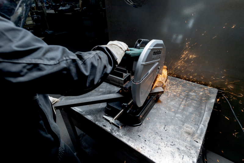 Metabo CS 24-355 S Metaal Afkortzaag - 2400W - 355 X 25,4mm - Detailed view of the product