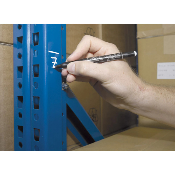 Pica 532/52 Classic Permanent Pen - Rond - Wit - 1-2mm (10st) - Detailed view of the product