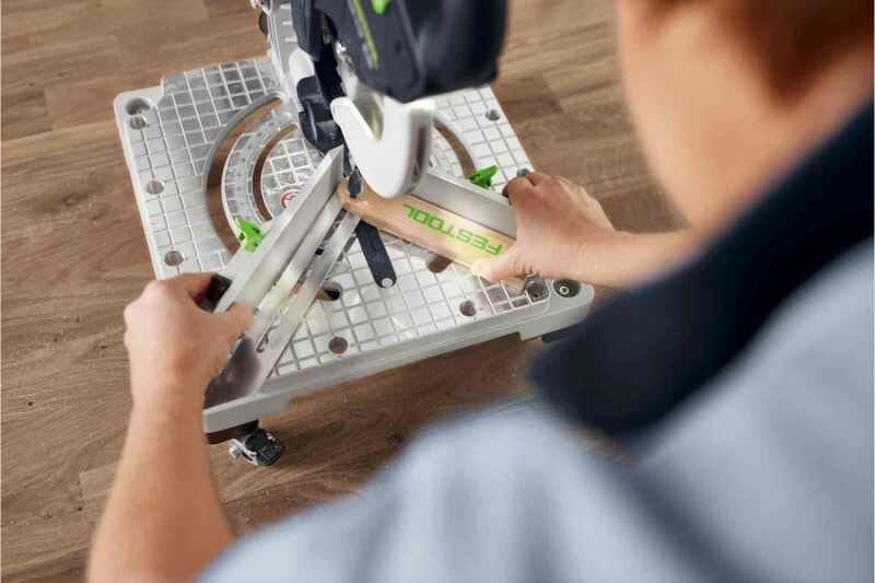 Festool SYMC 70 4,0 EBI-Plus SYMMETRIC 2x18V Accu-plintenzaag Set (2x 4.0Ah Accu) - Detailed view of the product