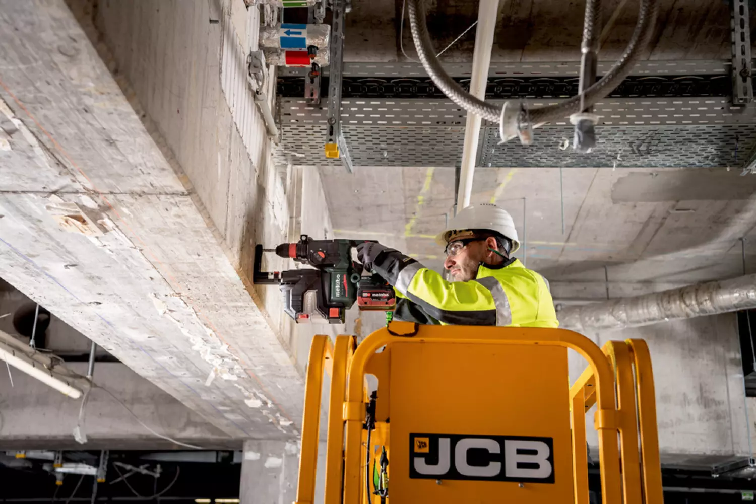 Metabo KH 18 LTX BL 28 Q 18V Li-ion Accu Combihamer Body In MetaBOX thumbnail 4