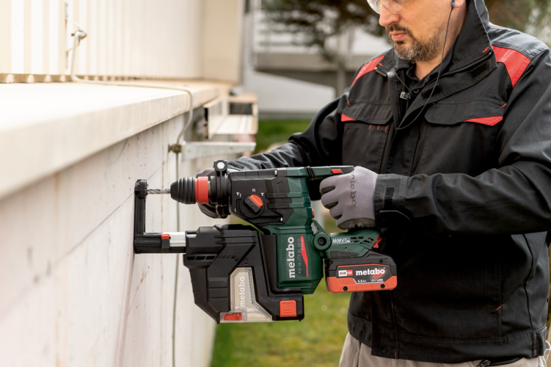 Metabo KH 18 LTX BL 28 Q 18V Li-ion Accu Combihamer Body In MetaBOX - Detailed view of the product
