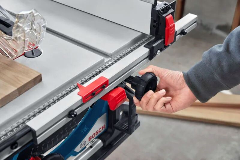 Bosch GTS 18V-70 18V Accu Tafelzaag - 216x30mm - Detailed view of the product