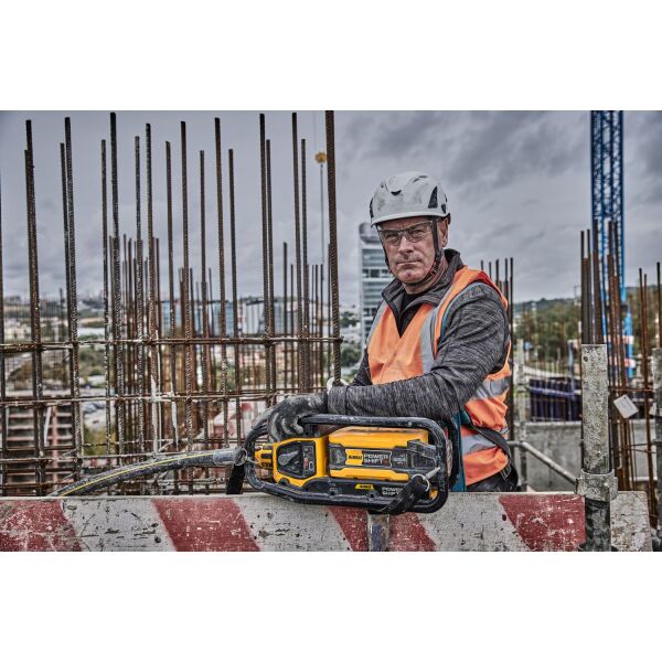 DeWALT DCPS320N Powershift Trilnaad Body - Detailed view of the product