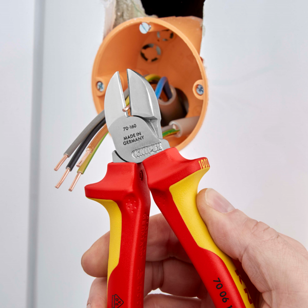 Knipex 7006160 Zijsnijtang - 160mm - Detailed view of the product