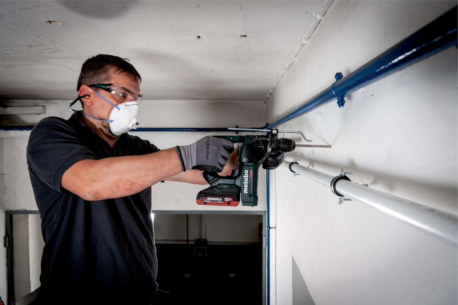 Metabo BH 18 LTX BL 16 18V Li-ion Accu SDS-plus Boorhamer Set (2x 4.0Ah Accu) In MetaBOX - 1.3J thumbnail 3