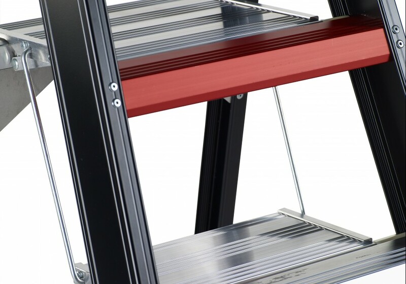 Altrex Taurus TGB 5 Trap - Enkel - Aluminium Met Coating - 5 Treden - Max. Werkhoogte 3,2m - Detailed view of the product