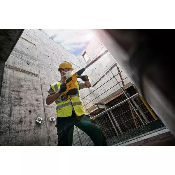 DeWALT DCH481X2 54V Li-ion Accu XR FlexVolt SDS-max Combihamer Set (2x 9.0Ah) In Koffer - 6J - Koolborstelloos - Detailed view of the product