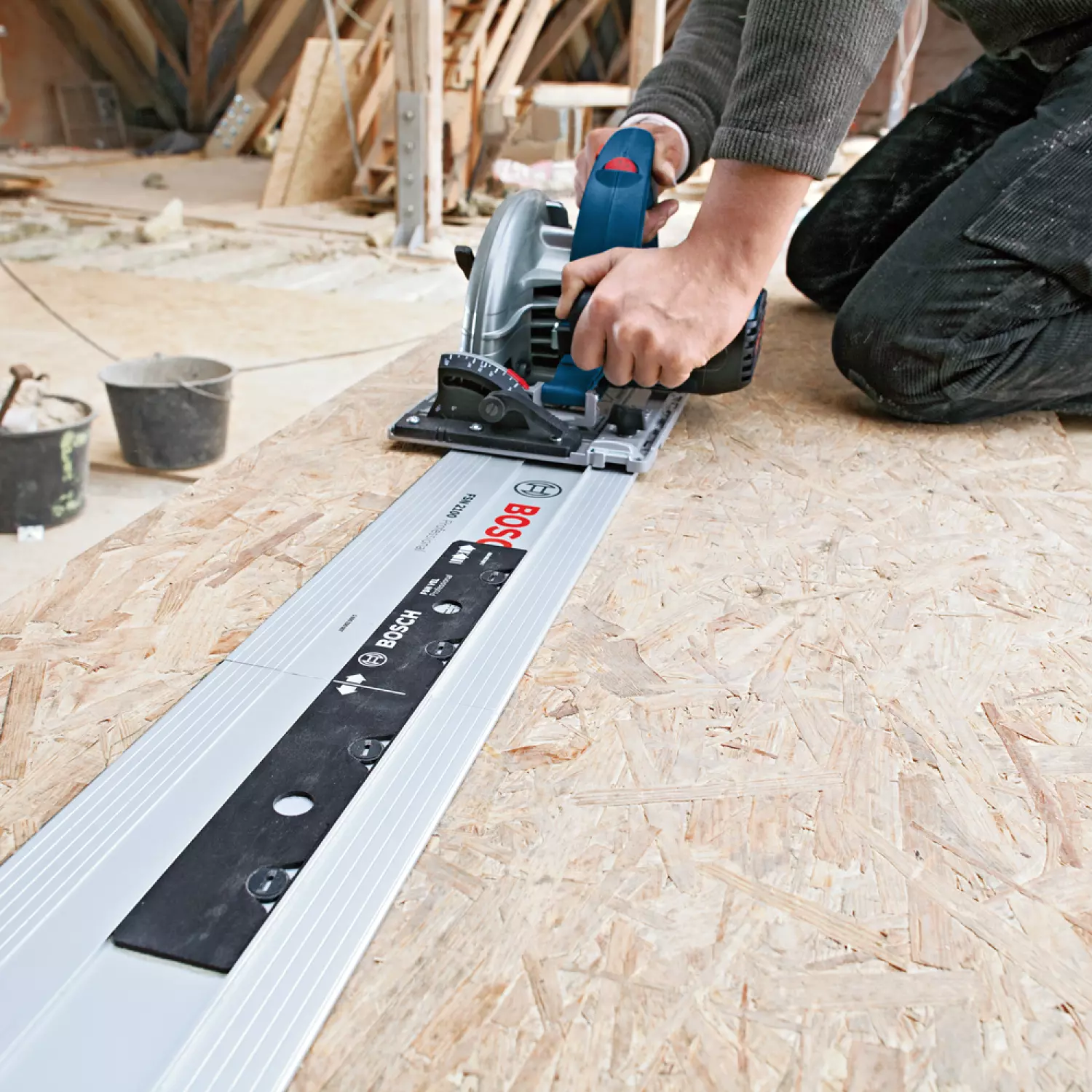 Bosch GKS 85 G Cirkelzaag In L-Boxx - 2200W - 235mm thumbnail 4