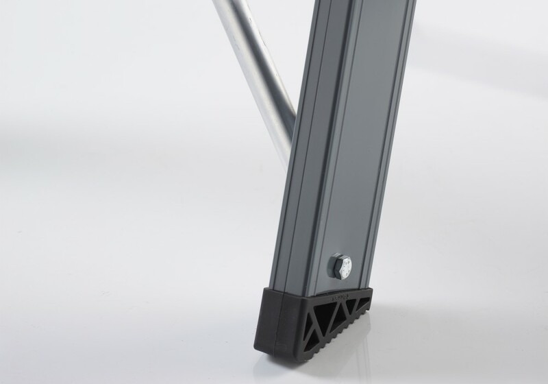 Altrex Falco FEO 5 Trap - Enkel - Aluminium Met Coating - 5 Treden - Max. Werkhoogte 3,2m - Detailed view of the product