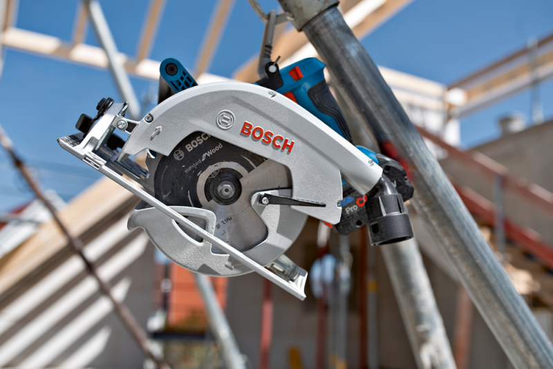 Bosch GKS 18V-70 L 18V Li-ion Accu BiTurbo Cirkelzaag Set (2x 5.5Ah)- 190mm - Koolborstelloos - 06016B9002 - Detailed view of the product