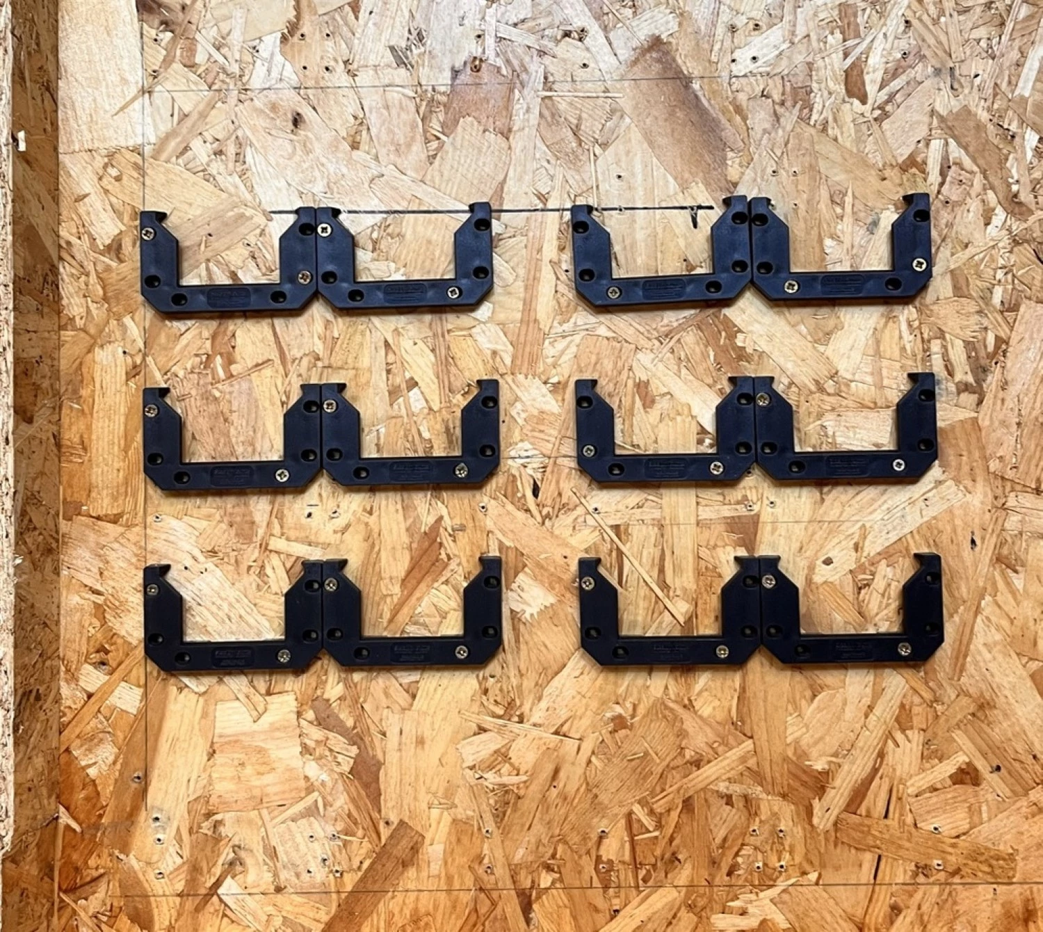 StealthMounts OM-LOCL-BLK-6 Cleat'n'Feet Montageklemmen V2 - Zwart - 6 Stuks thumbnail 3