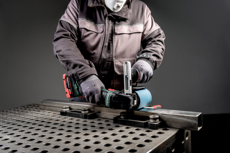Metabo SVB 18 LTX BL 200 18V Li-ion Accu Satineermachine Body In MetaBox - 200mm - Detailed view of the product