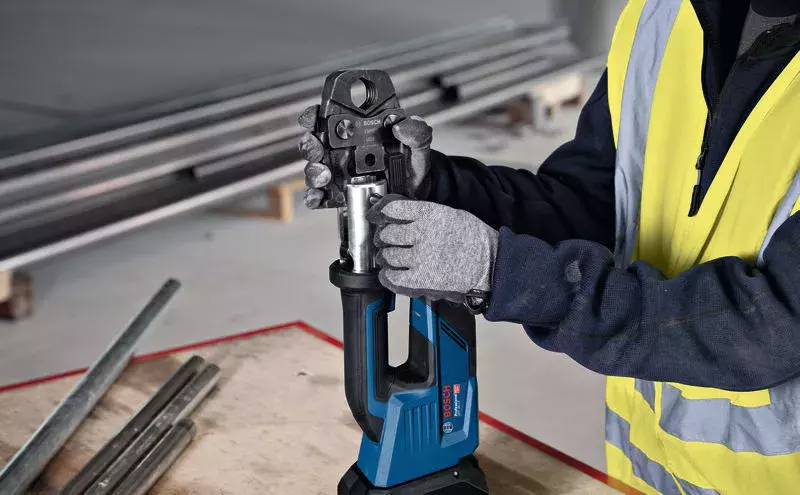 Bosch GPT 18V-19 18V Accu Persmachine In L-Boxx - Detailed view of the product