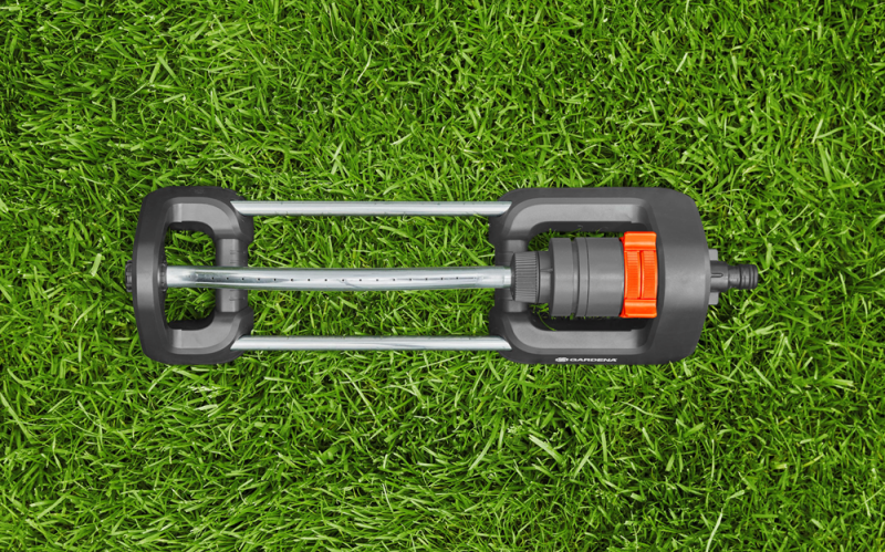 Gardena Aqua S Zwenksproeier - 90 - 200m² - Detailed view of the product