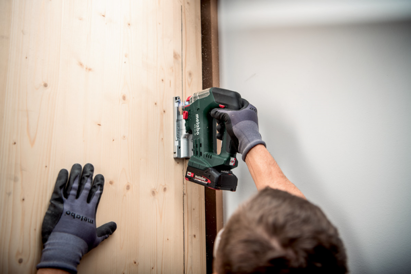 Metabo STB 18 L 90 18V Li-ion Accu Decoupeerzaag Body - D-greep - Detailed view of the product