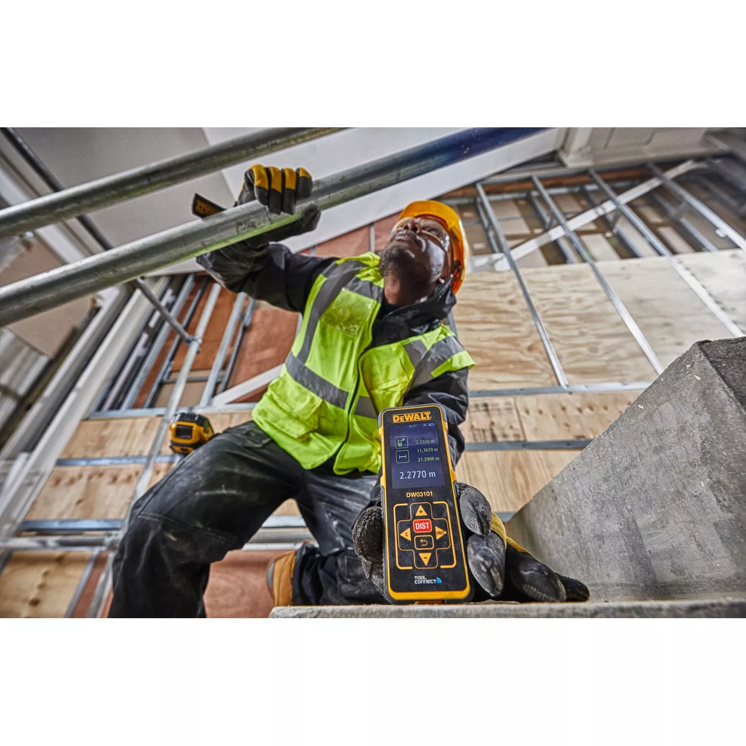 DeWALT DW03101-XJ Afstandsmeter In Tas - Bluetooth -100m - Rood - IP54 thumbnail 4