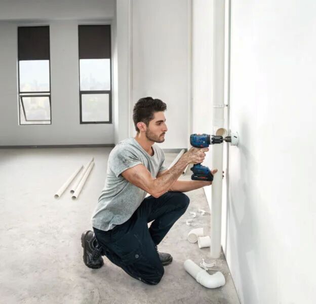 Bosch 18V Accu Klopboormachine (GSB 18V-65)&Accu Haakse Slijper (GWS 18V-8) Combiset (2x 4.0Ah + Lader) - Detailed view of the product