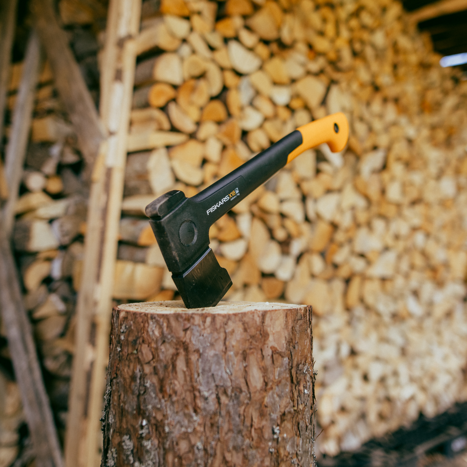 Fiskars 1069103 X-serie X18 Universele Bijl S - 445mm thumbnail 3